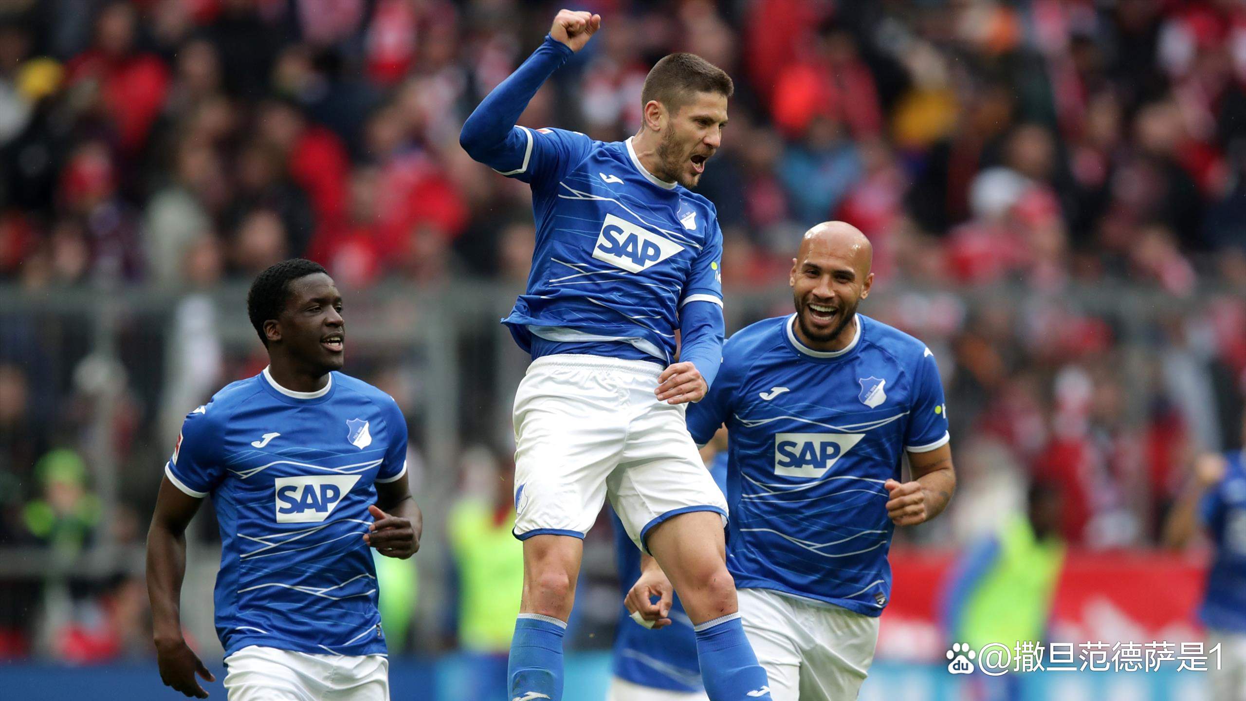 包含汉堡逼平莱比锡红牛，客场抢分实现保级目标的词条