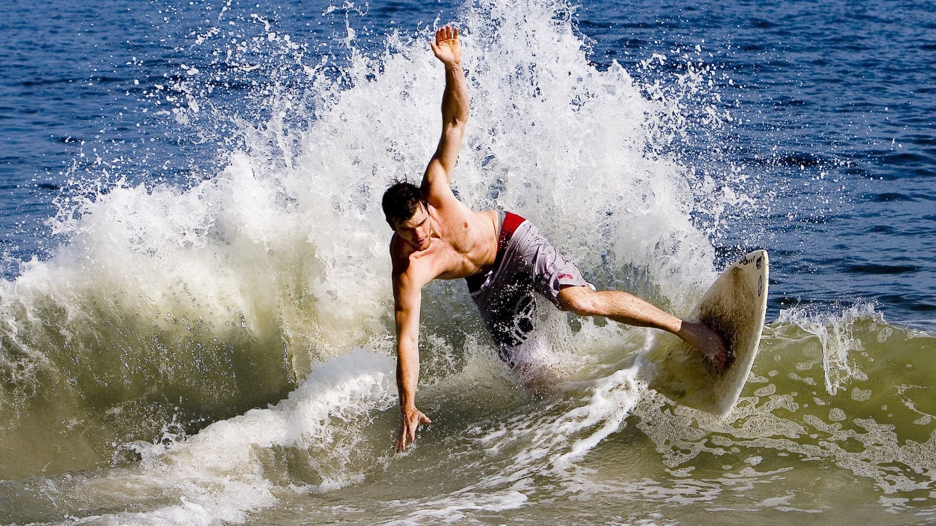 开云体育APP下载-锡安攻防两端统治，爵士主场力克北京队