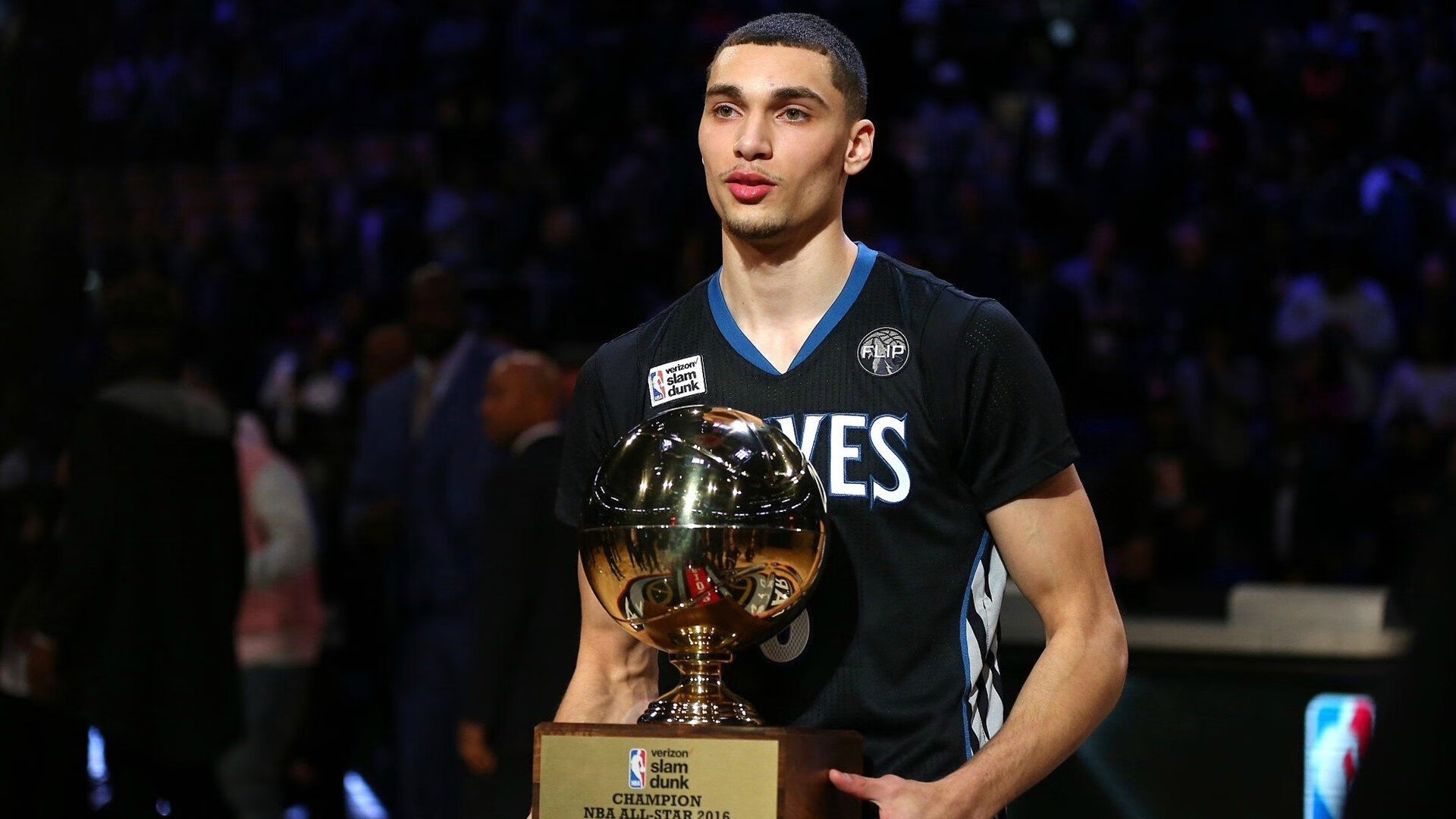 当红龙遇见雄狮,阿尔瓦雷斯如何用唯一性定义全场最佳